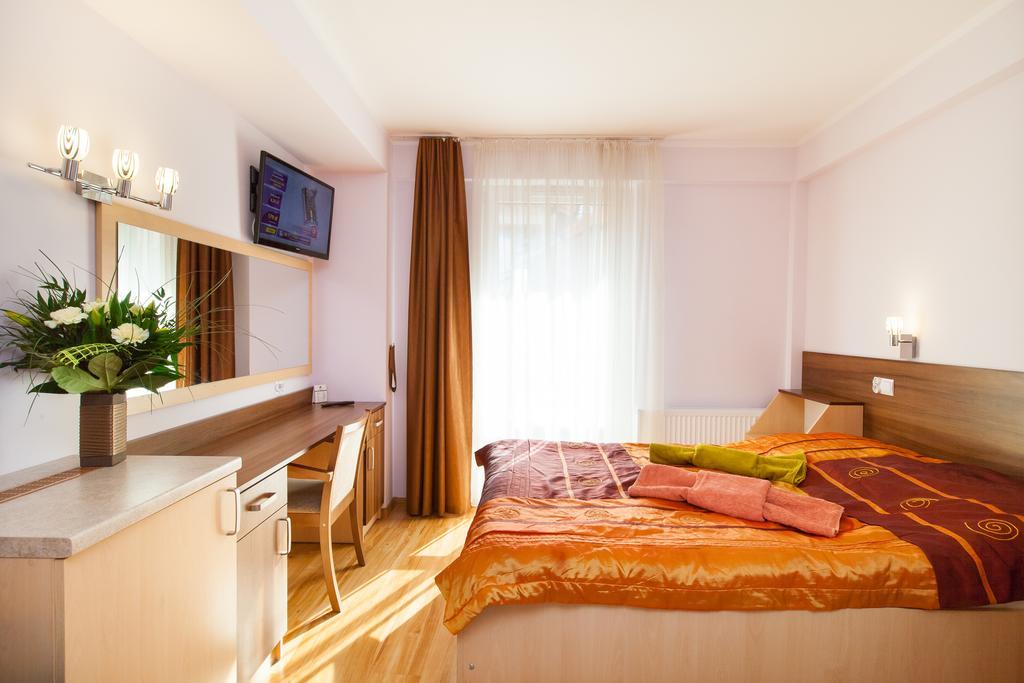 Sanatorium Zbyszko Hotel Busko-Zdrój Værelse billede